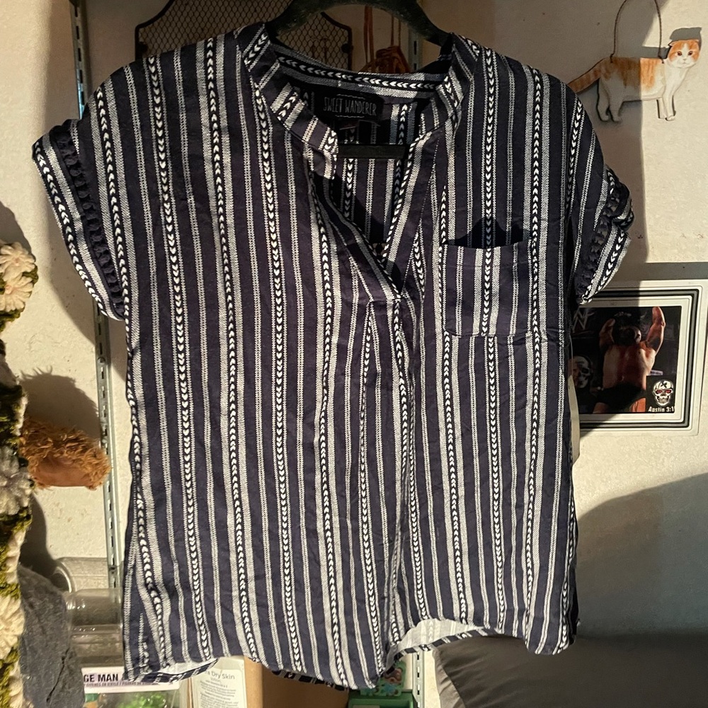 Black and white print top large